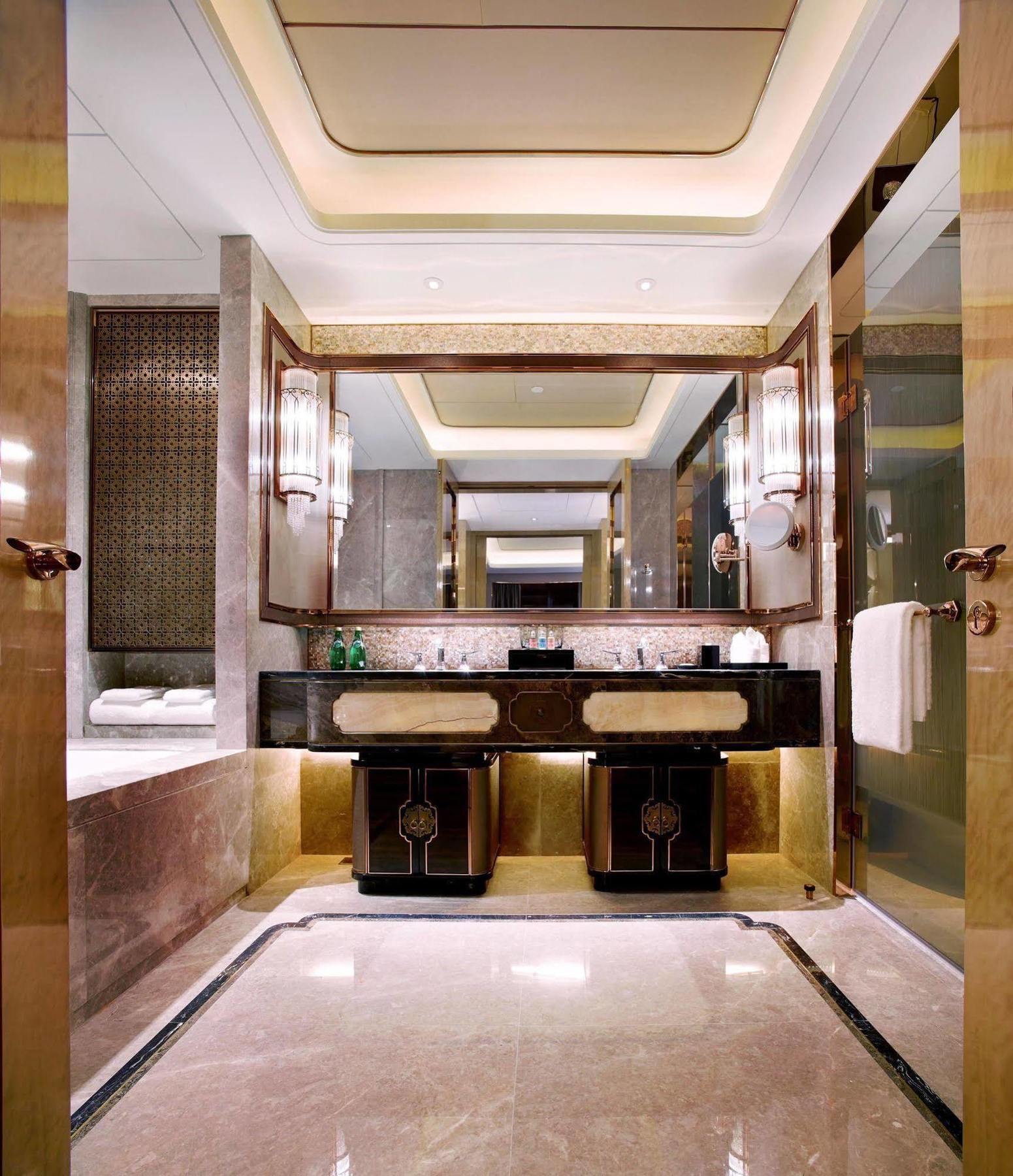 Wanda Vista Hohhot Hotel Exterior photo